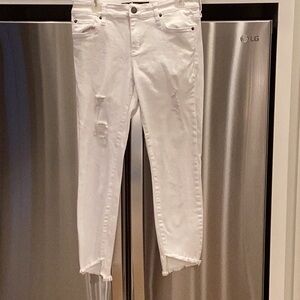 Women's White Distressed Jeans size 28